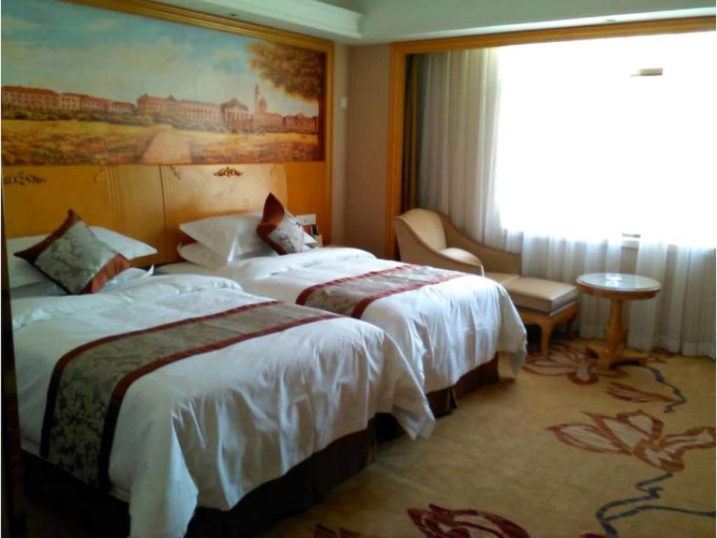 Vienna International Hotel Lhasa Potala Palace Экстерьер фото
