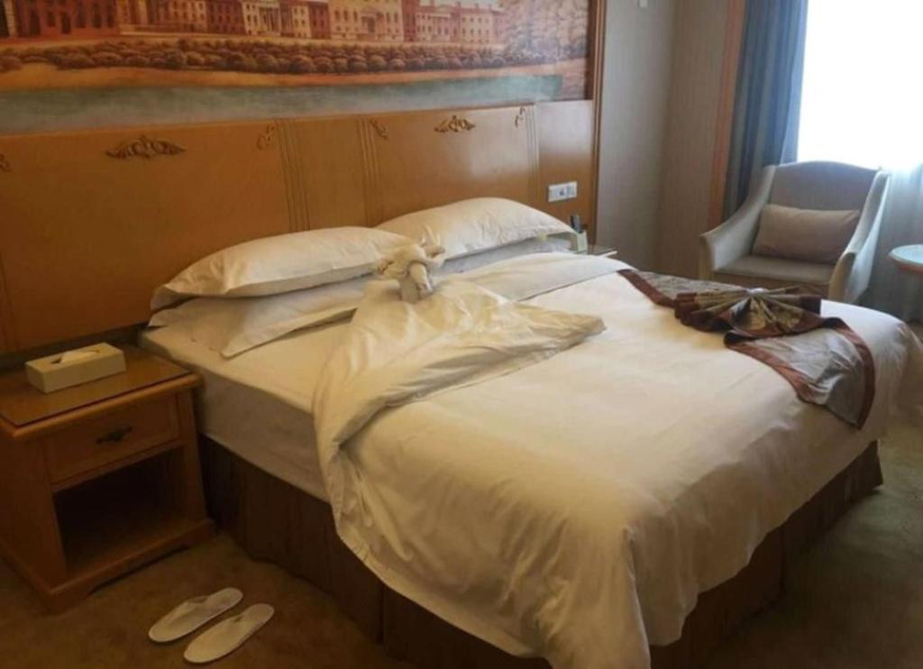 Vienna International Hotel Lhasa Potala Palace Экстерьер фото