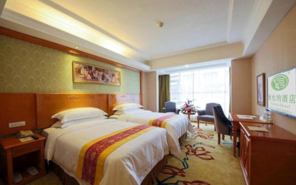 Vienna International Hotel Lhasa Potala Palace Экстерьер фото