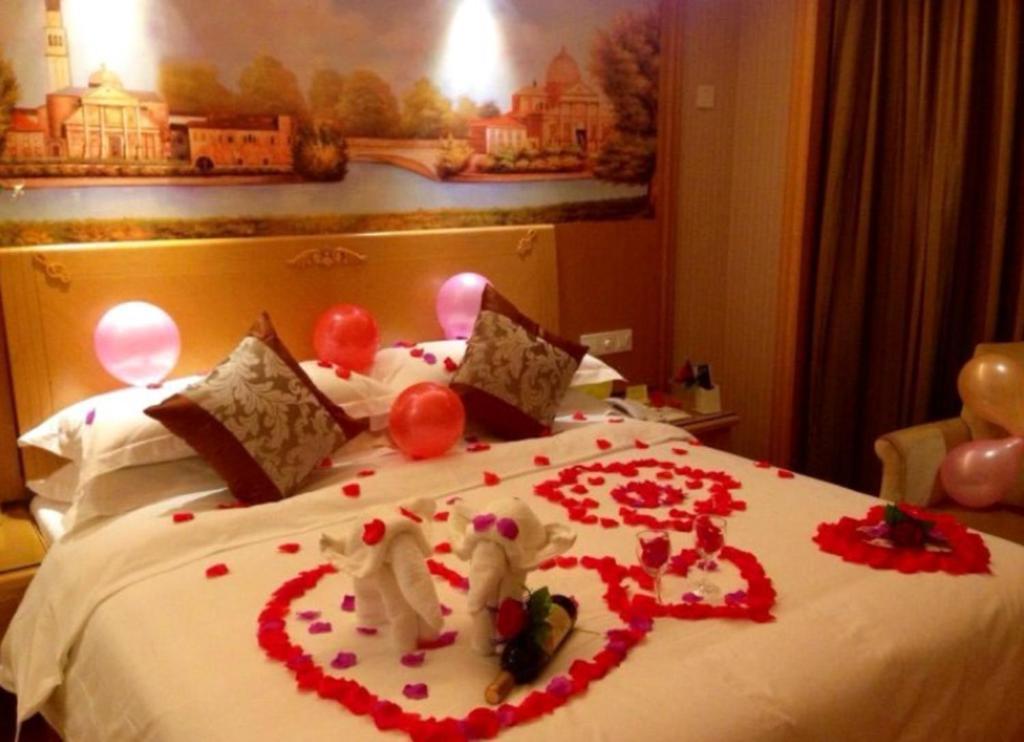 Vienna International Hotel Lhasa Potala Palace Экстерьер фото