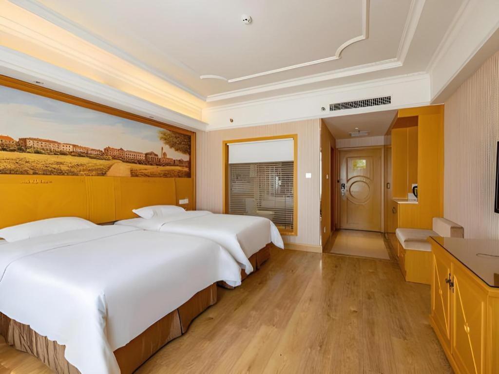 Vienna International Hotel Lhasa Potala Palace Экстерьер фото
