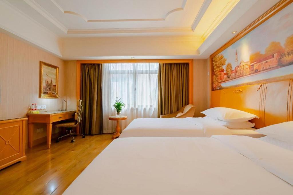 Vienna International Hotel Lhasa Potala Palace Экстерьер фото