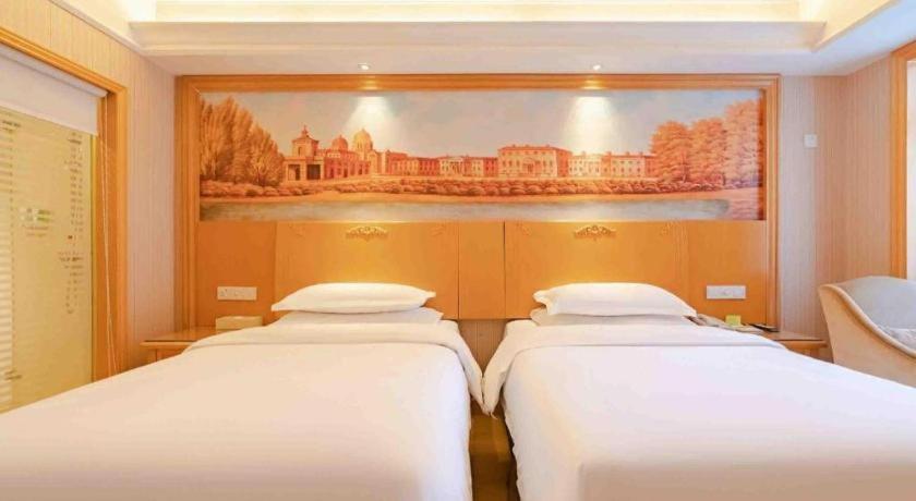 Vienna International Hotel Lhasa Potala Palace Экстерьер фото
