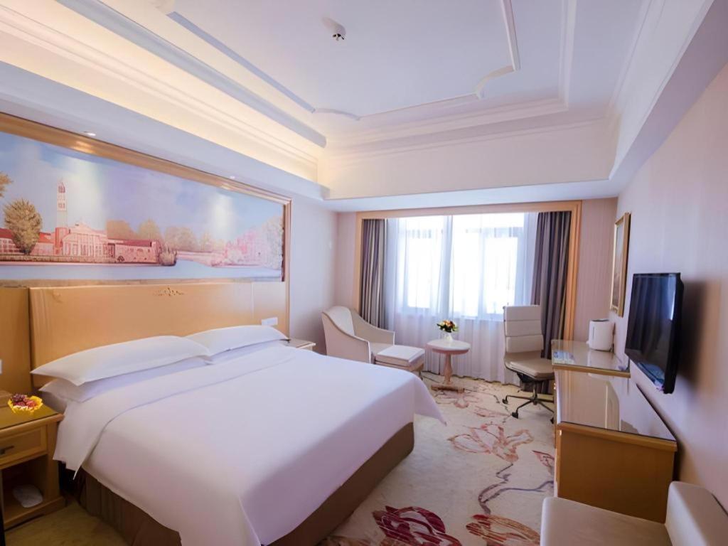 Vienna International Hotel Lhasa Potala Palace Экстерьер фото